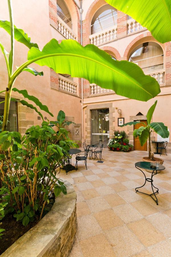 Hotel Montespan Bourbon-lʼArchambault Exteriér fotografie
